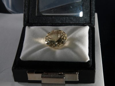 Labradorite008.jpg