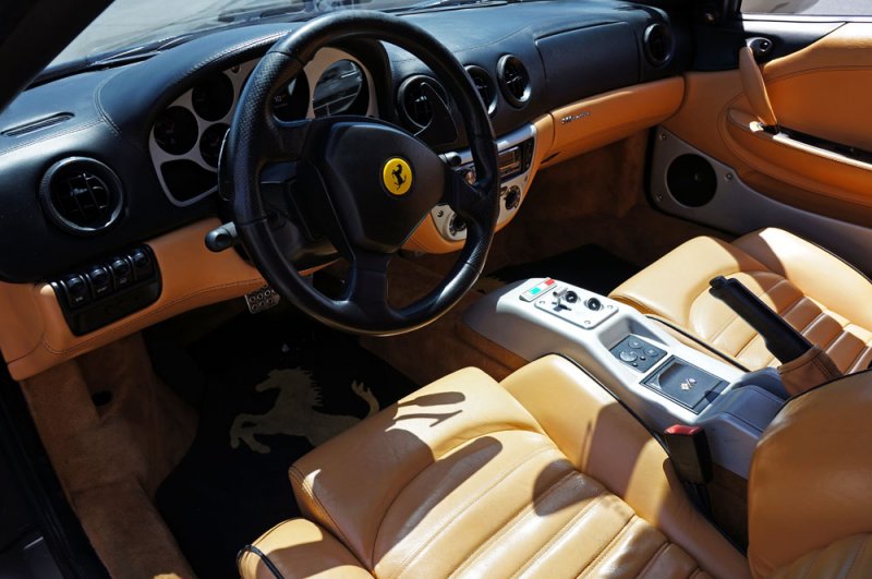 Ferrari Modena Interior.jpg