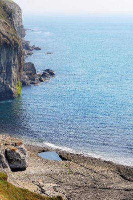 cliffs and pool at Dancing Ledge