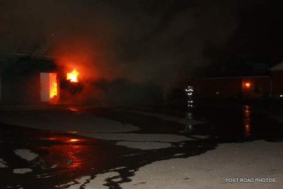 20110802-milford-conn-building-fire-boston-post-road-02.JPG