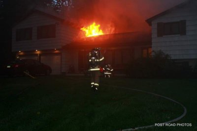 20110930-milford-ct-house-fire-62-cedar-hill-road-110.JPG