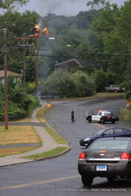 20120715-milford-utility-pole-fire-anderson-ave-quirk-rd-photo-by-david-purcell-100.JPG