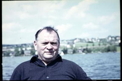 g4/34/81334/3/52432336._N3Y5054.jpg