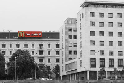 Ad next to old Communist Headquarters 218b.jpg