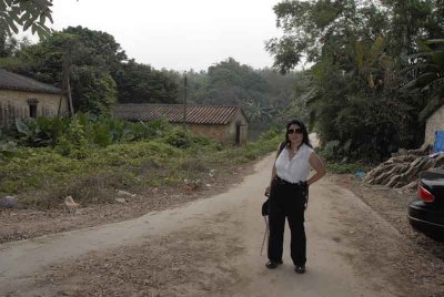 Dirt Road to Lee Village of Git Hing Chuen 133.jpg
