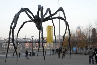 Louise Bourgeois' Spider 1125.jpg