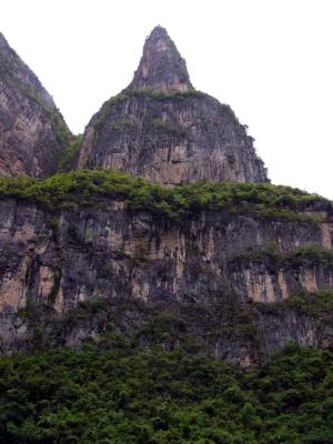 Rock formation along the Three Little Gorges