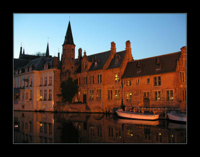 Brugge canal twilight