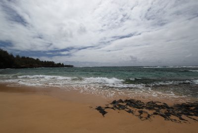 Maha'ulepu Beach scene