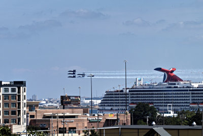 Blue Angels at Fort McHenry Bicentennial Kickoff