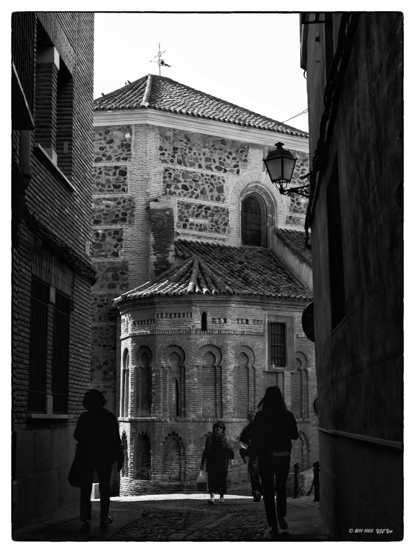 1003 30 Toledo - Street scene.jpg