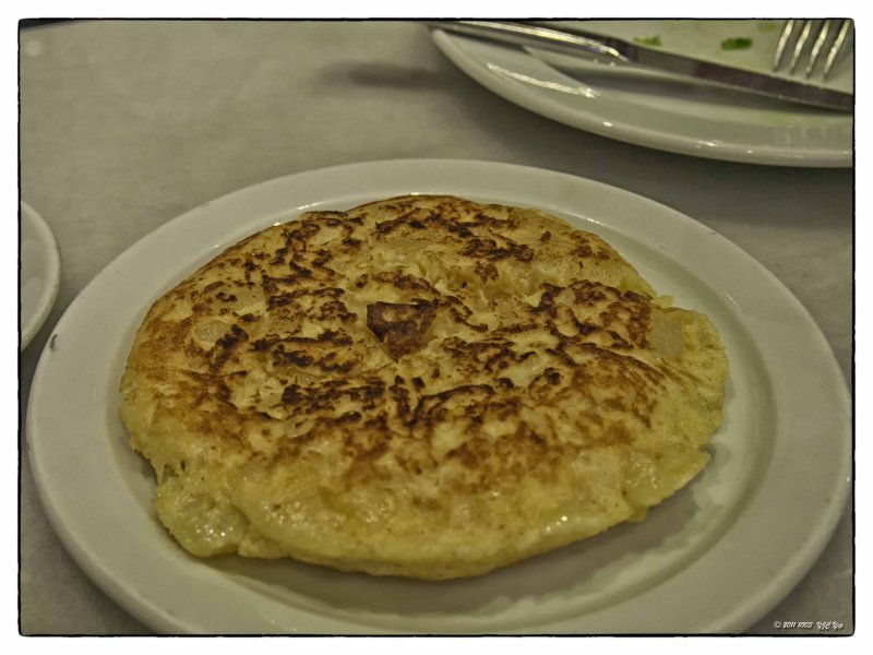1003 60 Madrid - Dinner  Taberna Los Lucio.jpg