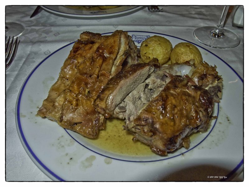 1004 Madrid 18 Restaurant Botin  - Cordero Asado.jpg