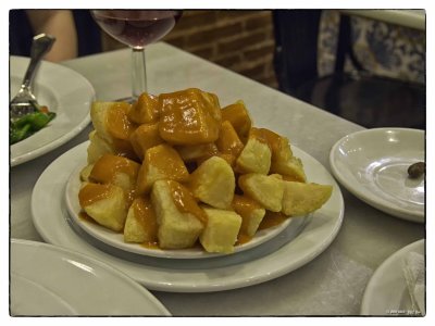 1003 63 Madrid - Dinner  Taberna Los Lucio.jpg