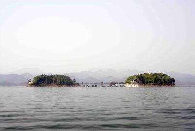 142 Qiandao Lake.jpg