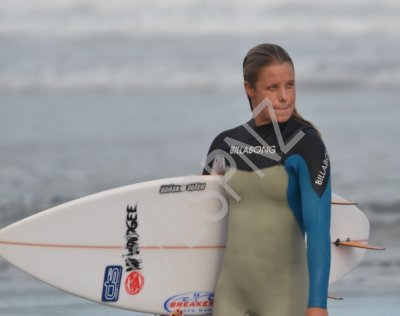 ASP PRO womans dream tour surf New Plymouth 2012 Round 1