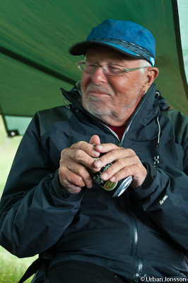 Kjell är lycklig då han hittat en öl som inte skulle finnas...