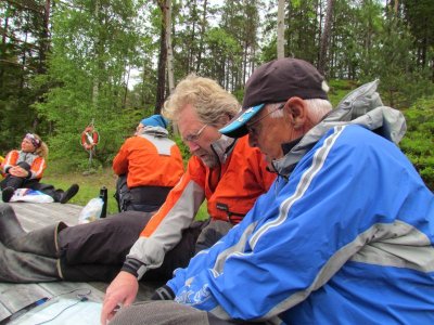 Ulf och Kjell gr igenom kartan