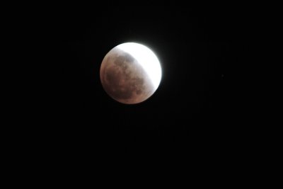 lunar eclipse @21:40 DSC_9629.JPG