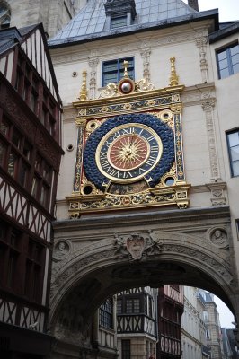 Place du Vieux Marche in  Rouen DSC_1207.JPG