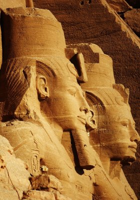The colossi of Ramses II in Abu Simbel ˹