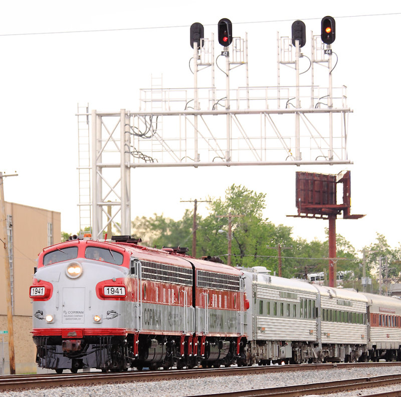 After unloading passengers at Central Ave., the Corman train heads to the CSX yard to be turned 