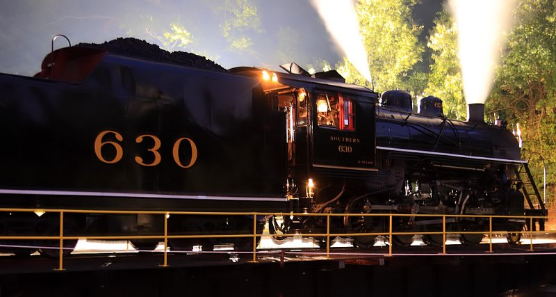 630 on the Turntable at TVRM shops night photo shoot