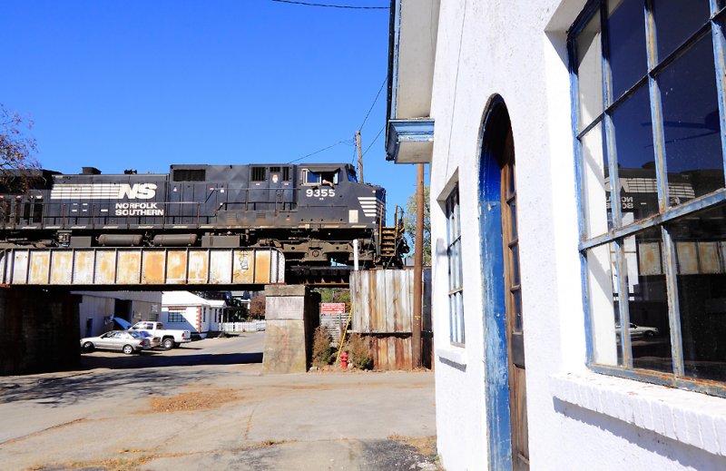 Train 285 crosses over 3rd Street in Shelbyville 