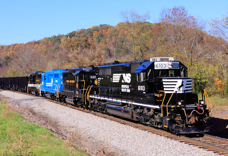 Northbound up the Valley near Ellis Run 