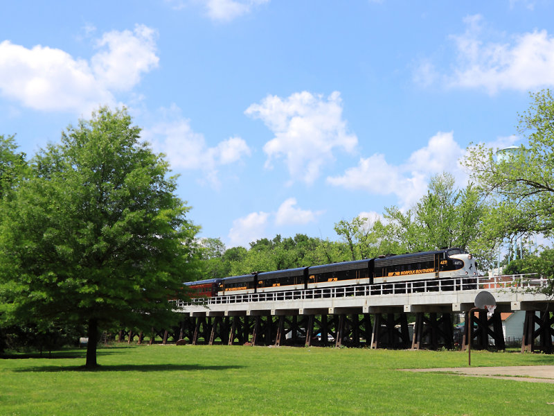 NS 956 crosses the new bridge at Shelbyville 