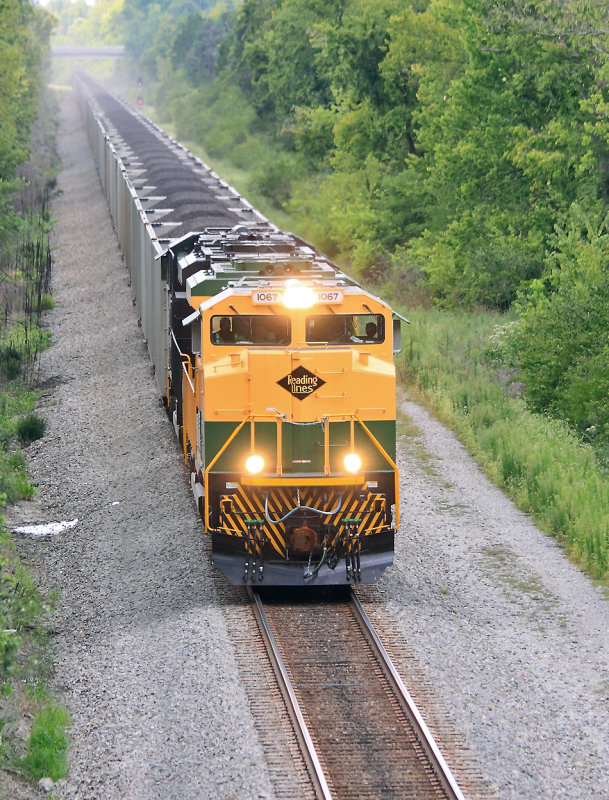 Northbound 76J rolls through the Dixs Dip near Burgin KY 