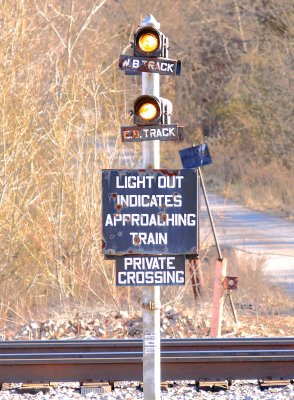 A one of a kind private crossing signal near Elliston 