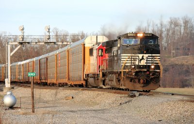 Southbound 197 with a Ex-Soo SD60 at Bowen 