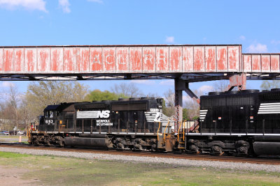 A Trio of SD40-2's lead a Northbound local at Bessemer 