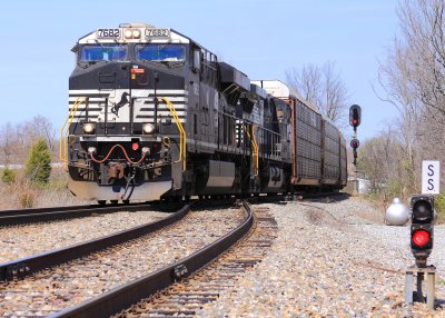 NS 285 at the West end of the Coal Chute Siding 