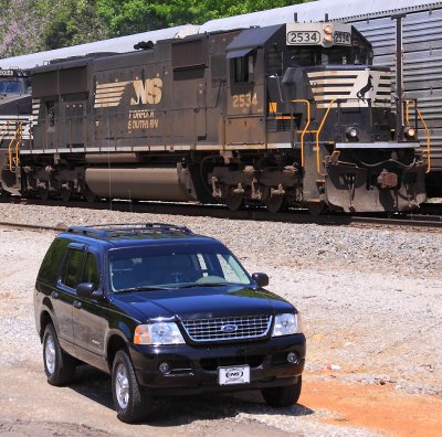 NS 2534 on train 167 passes our new Explorer, on its maiden trip on the 2nd district 