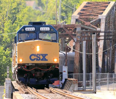 CSX 9993 leads the inbound CSX Derby train (Deadhead) across the KY River at Frankfort  