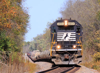 NS 6654 leads train 60A through Mercer County 
