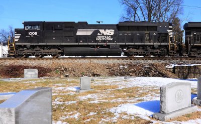 NS 1005 rolls through the headstones in Hogtown 
