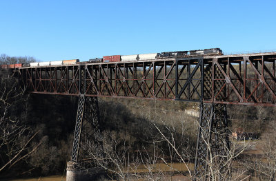 The view from High Bridge park, as NS 114 crosses the KY river 