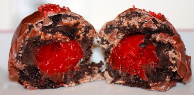 Chocolate-Cherry Oreo Balls 