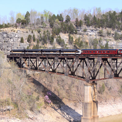 Northbound 952 departs Burnside and crosses the Cumberland River Bridge. They will arrive in Danville in less than a hour. 
