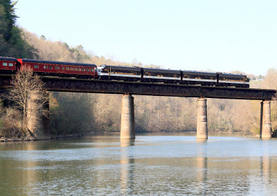 OCS 952 crosses the Emory River at Harriman Junction 