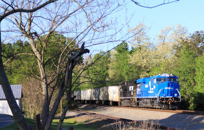 Conrail 8098 leads NS 251 at Burgin, KY 