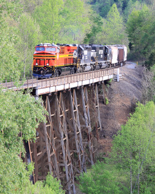 NS 387 crosses Bootleggers trestle on the Appalachia District 