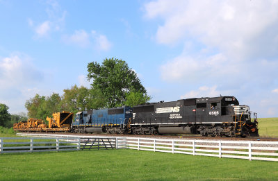 NS R-55, one of the longest CAT high/wide moves to run out of Peoria, at Vanarsdale KY 