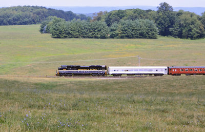NS 958 rolling through the valley near Newbern VA 