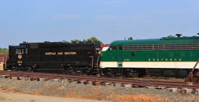 N&W GP30 #522 (owned by the Roanoke NRHS) and Southern FP7 #6133 (owned by the NCTM) 