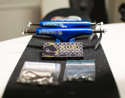 Thunder trucks (team edition, medium), Flip deck and assembly screws