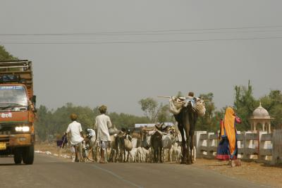 Road to Agra